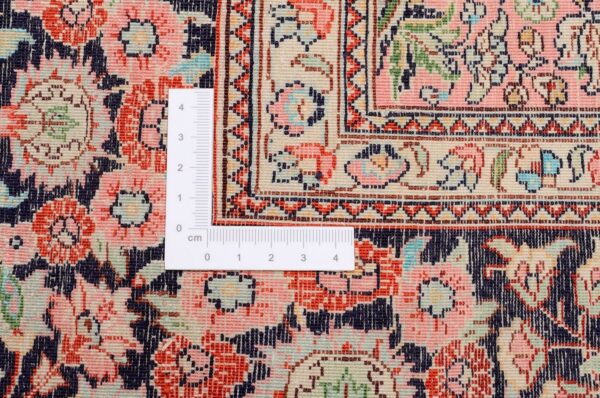 Hereke Oriental Rug 90 × 154 cm, Silk, hand-knotted — view 3