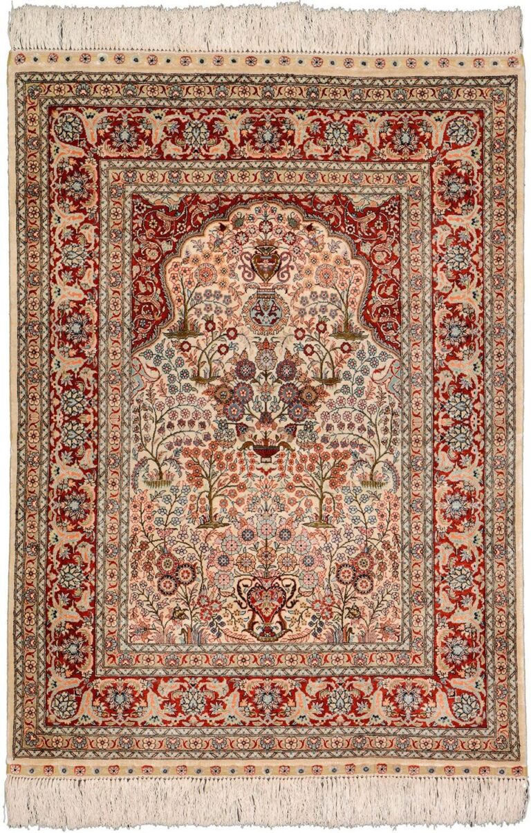 Hereke Oriental Rug 91 × 122 cm, Silk, hand-knotted