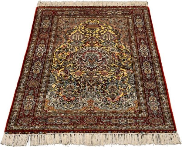 Hereke Oriental Rug 91 × 152 cm, Silk, hand-knotted, exclusive — view 2