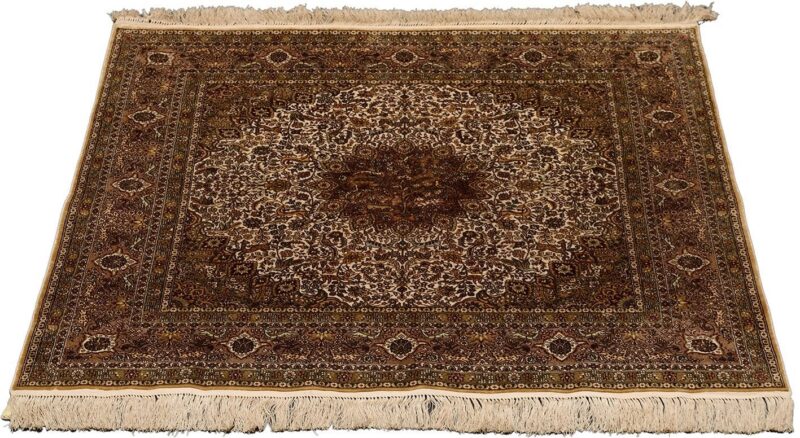 Hereke Oriental Rug 91 × 90 cm, Silk, hand-knotted — view 2