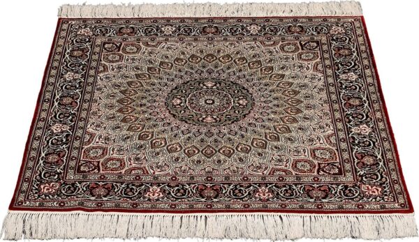 Hereke Oriental Rug 91 × 91 cm, Silk, hand-knotted — view 2