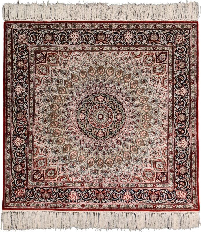 Hereke Oriental Rug 91 × 91 cm, Silk, hand-knotted