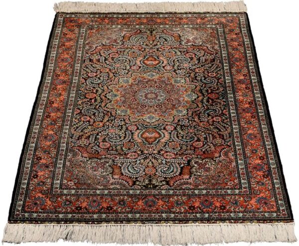 Hereke Oriental Rug 92 × 151 cm, Silk, hand-knotted — view 2 Hereke Oriental Rug 92 × 151 cm, Silk, hand-knotted — view 2
