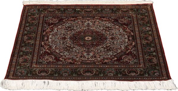 Hereke Oriental Rug 93 × 95 cm, Silk, hand-knotted — view 2 Hereke Oriental Rug 93 × 95 cm, Silk, hand-knotted — view 2