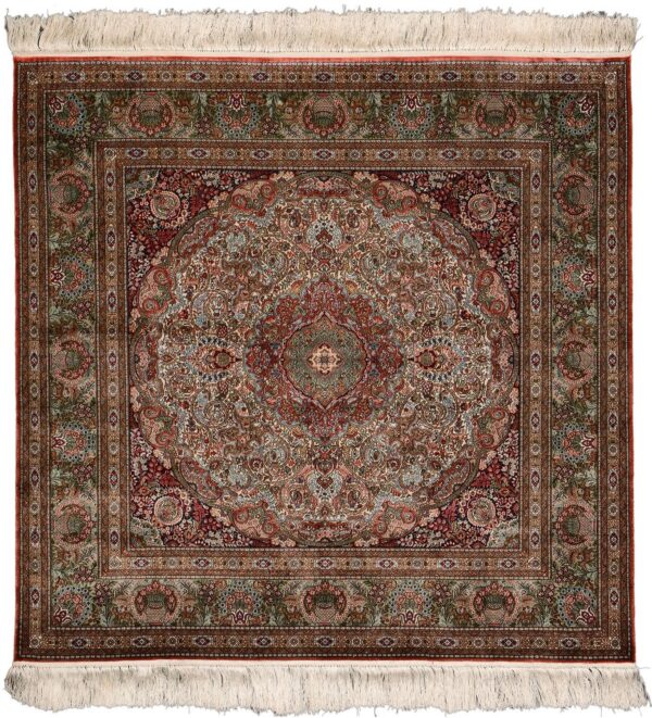 Hereke Oriental Rug 93 × 95 cm, Silk, hand-knotted Hereke Oriental Rug 93 × 95 cm, Silk, hand-knotted