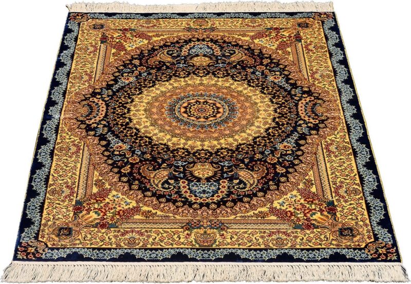 Hereke Oriental Rug 95 × 140 cm, Silk, hand-knotted — view 2