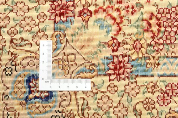 Hereke Oriental Rug 95 × 140 cm, Silk, hand-knotted — view 3