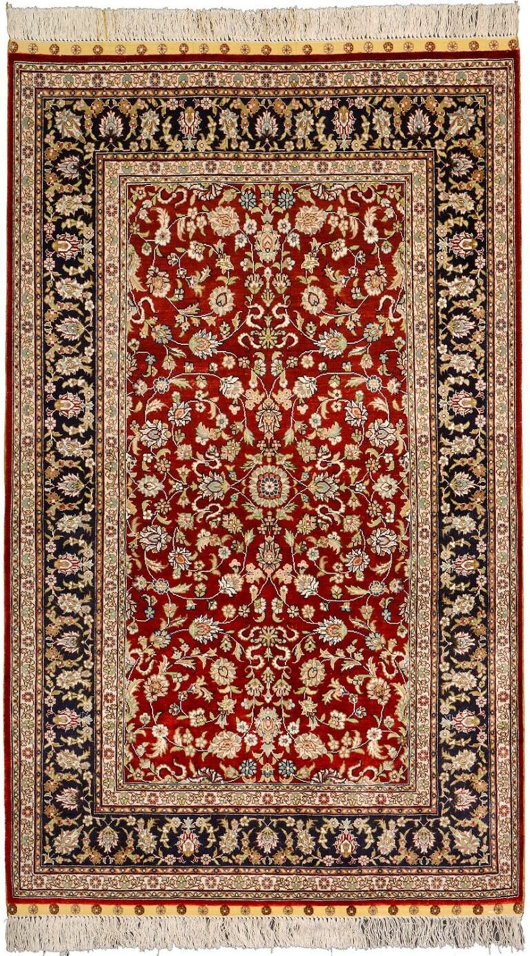 Hereke Oriental Rug 95 × 155 cm, Silk, hand-knotted