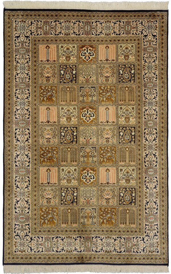 Indian Oriental Rug 121 × 186 cm, Silk, hand-knotted Indian Oriental Rug 121 × 186 cm, Silk, hand-knotted