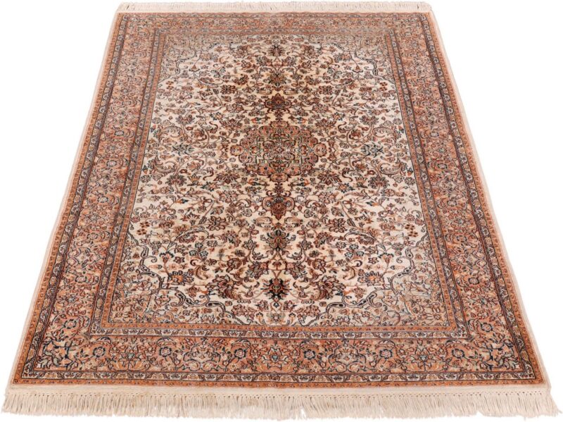 Indian Oriental Rug 124 × 182 cm, Silk, hand-knotted, vintage — view 2