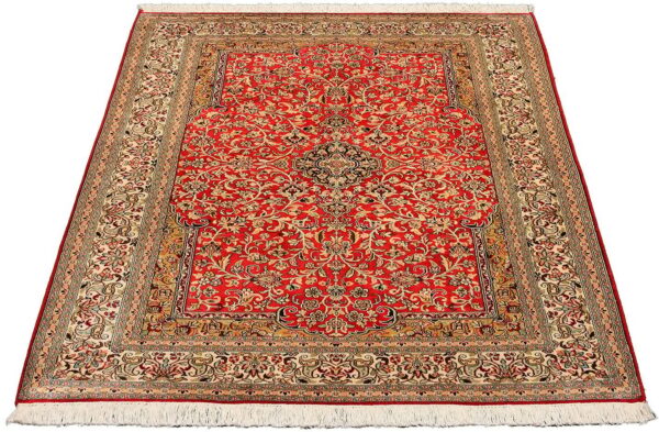 Indian Oriental Rug 124 × 183 cm, Silk, hand-knotted, luxury — view 2 Indian Oriental Rug 124 × 183 cm, Silk, hand-knotted, luxury — view 2