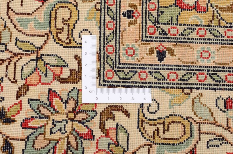 Indian Oriental Rug 124 × 183 cm, Silk, hand-knotted, luxury — view 3 Indian Oriental Rug 124 × 183 cm, Silk, hand-knotted, luxury — view 3