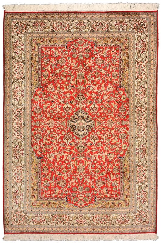 Indian Oriental Rug 124 × 183 cm, Silk, hand-knotted, luxury Indian Oriental Rug 124 × 183 cm, Silk, hand-knotted, luxury