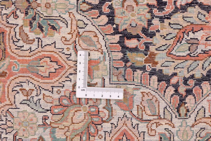 Indian Oriental Rug 159 × 218 cm, Silk, hand-knotted, vintage — view 9