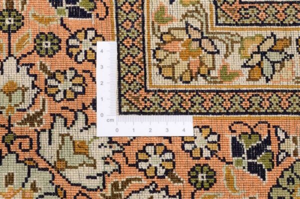 Indian Oriental Rug 192 × 276 cm, Silk, hand-knotted — view 3
