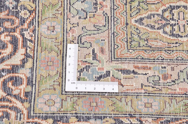 Indian Oriental Rug 201 × 210 cm, Silk, hand-knotted, exclusive — view 4 Indian Oriental Rug 201 × 210 cm, Silk, hand-knotted, exclusive — view 4
