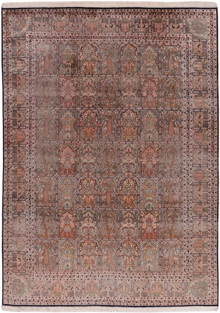 Indian Oriental Rug 243 × 339 cm, Silk, hand-knotted, vintage