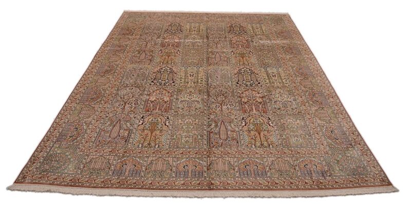 Indian Oriental Rug 273 × 370 cm, Silk, hand-knotted — view 2 Indian Oriental Rug 273 × 370 cm, Silk, hand-knotted — view 2