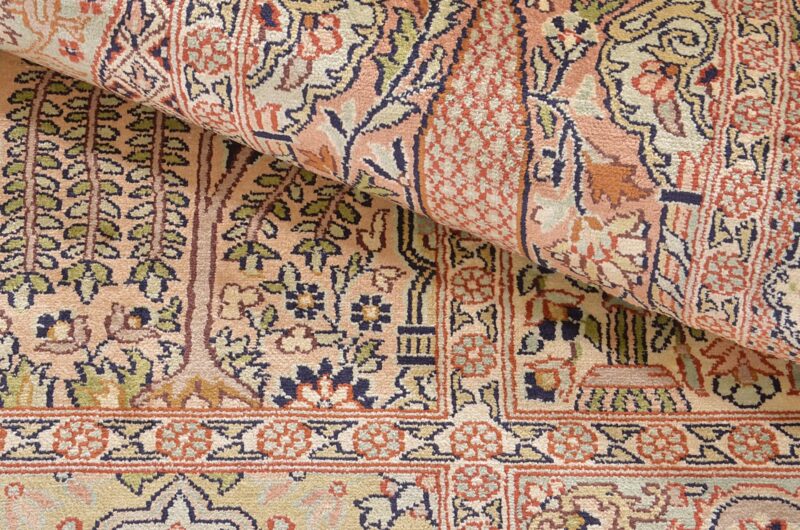 Indian Oriental Rug 98 × 365 cm, Silk, hand-knotted, exclusive — view 5 Indian Oriental Rug 98 × 365 cm, Silk, hand-knotted, exclusive — view 5