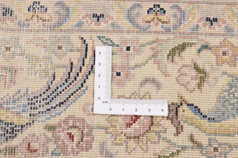 Isfahan Oriental Rug 124 × 175 cm, Wool, hand-knotted — view 5 Isfahan Oriental Rug 124 × 175 cm, Wool, hand-knotted — view 5