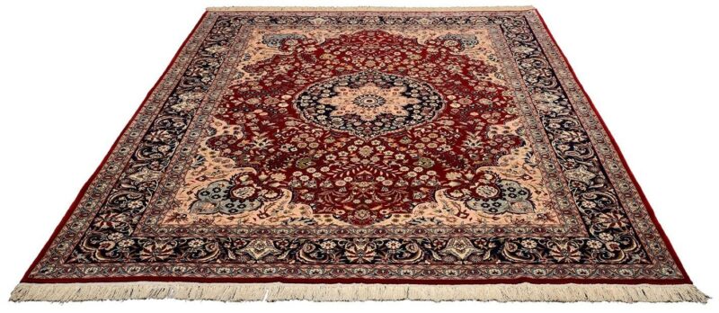 Isfahan Oriental Rug 248 × 335 cm, Wool and Silk, hand-knotted — view 2