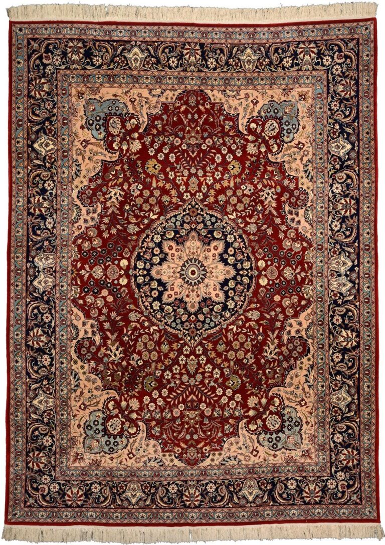 Isfahan Oriental Rug 248 × 335 cm, Wool and Silk, hand-knotted