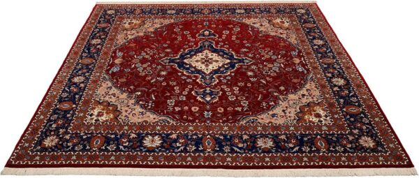 Isfahan Oriental Rug 250 × 250 cm, Wool, hand-knotted — view 2 Isfahan Oriental Rug 250 × 250 cm, Wool, hand-knotted — view 2