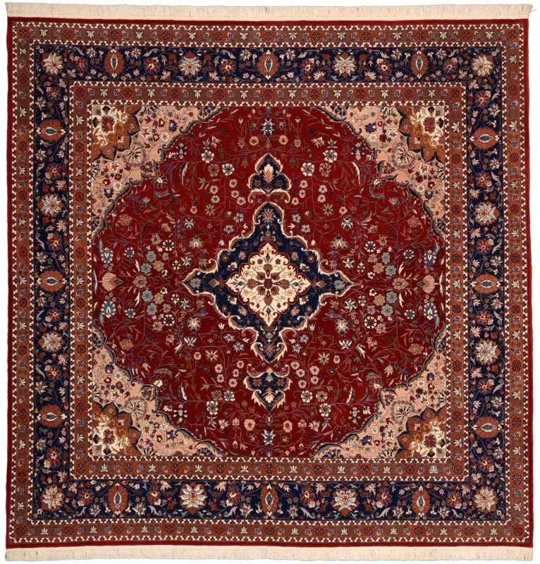 Isfahan Oriental Rug 250 × 250 cm, Wool, hand-knotted Isfahan Oriental Rug 250 × 250 cm, Wool, hand-knotted