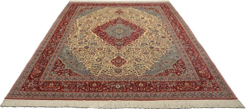 Isfahan Oriental Rug 284 × 367 cm, Wool, hand-knotted — view 2
