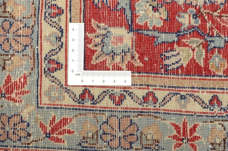 Isfahan Oriental Rug 284 × 367 cm, Wool, hand-knotted — view 3