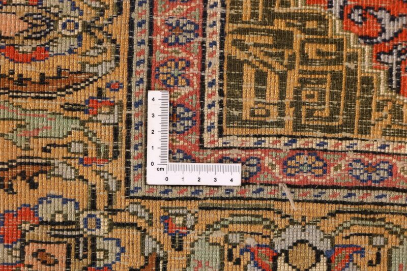 Kayseri Oriental Rug 117 × 178 cm, Silk, hand-knotted, antique — view 9
