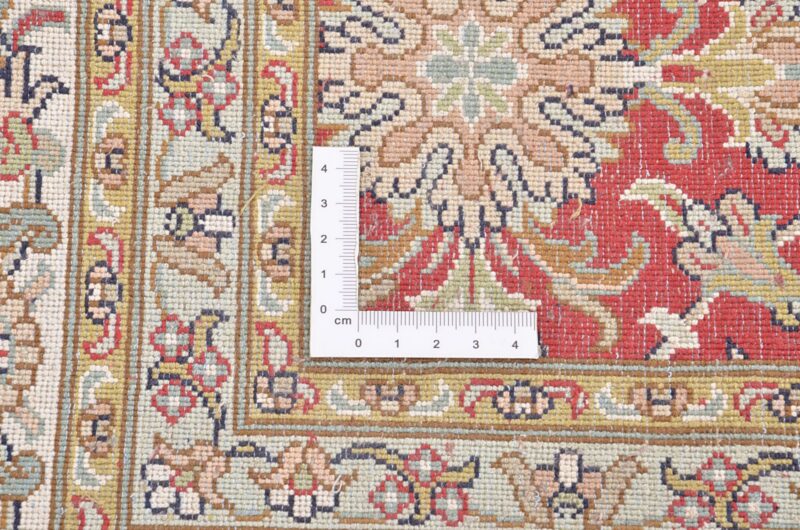 Kashmir Oriental Rug 156 × 217 cm, Silk, hand-knotted — view 4