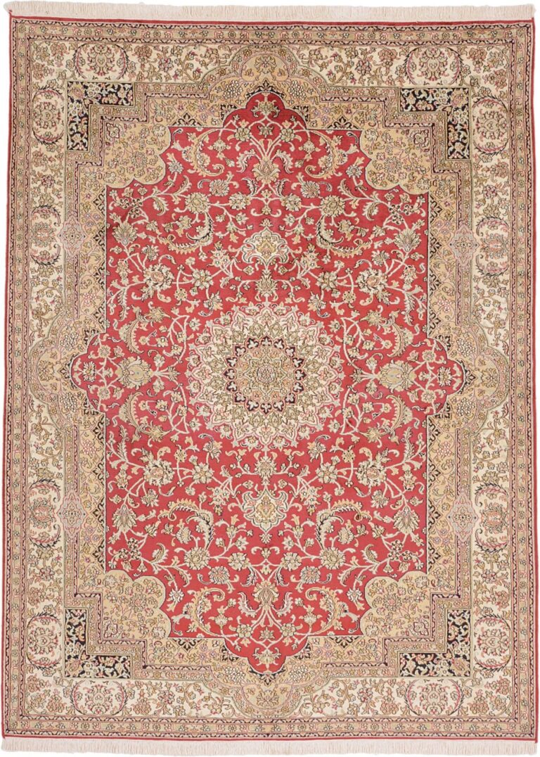 Kashmir Oriental Rug 157 × 212 cm, Silk, hand-knotted