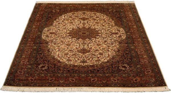 Kashmir Oriental Rug 158 × 219 cm, Silk, hand-knotted — view 2