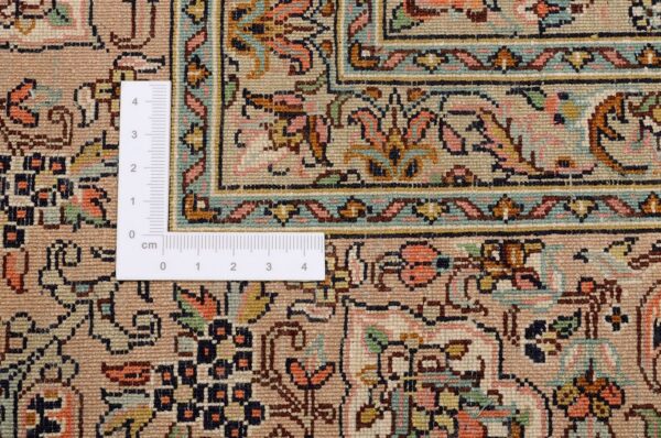 Kashmir Oriental Rug 158 × 219 cm, Silk, hand-knotted — view 3