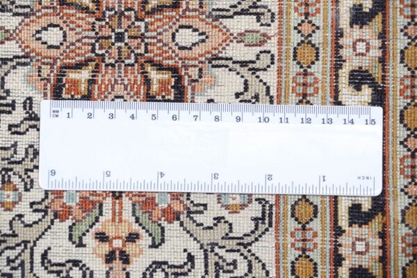 Kashmir Oriental Rug 165 × 248 cm, Silk, hand-knotted — view 11