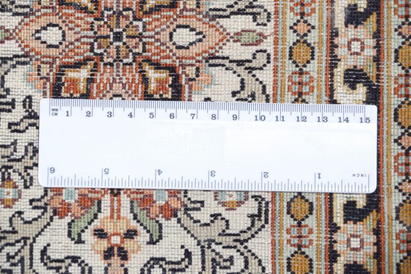 Kashmir Oriental Rug 165 × 248 cm, Silk, hand-knotted — view 11