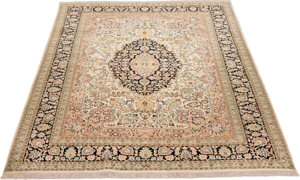 Kashmir Oriental Rug 169 × 247 cm, Silk, hand-knotted — view 3