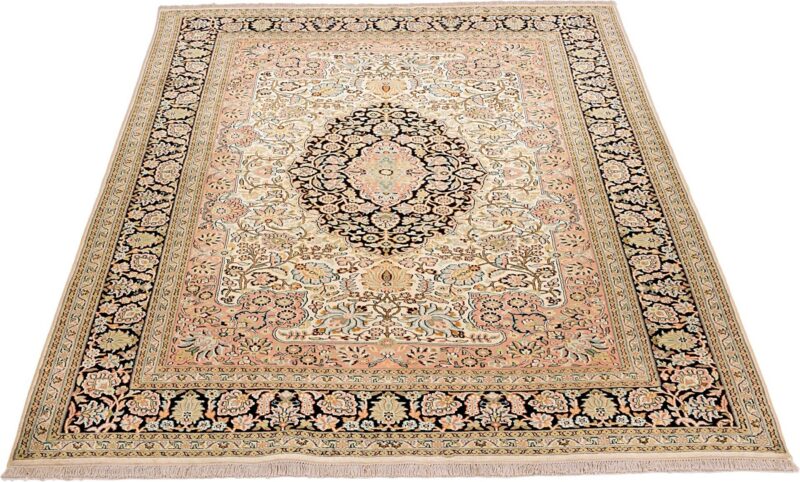 Kashmir Oriental Rug 169 × 247 cm, Silk, hand-knotted — view 3