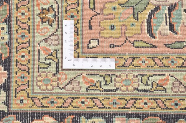 Kashmir Oriental Rug 169 × 247 cm, Silk, hand-knotted — view 4