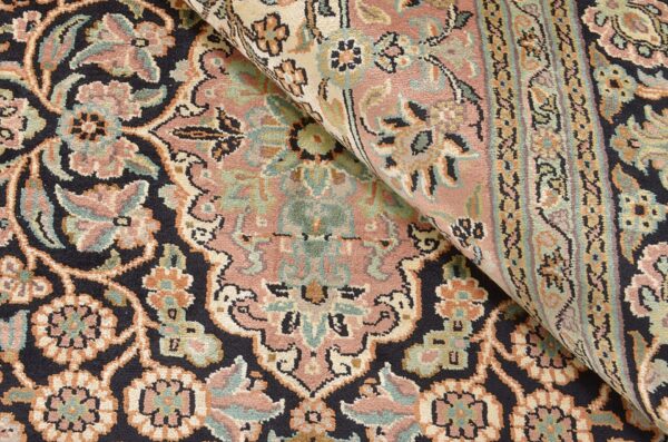 Kashmir Oriental Rug 169 × 247 cm, Silk, hand-knotted — view 5