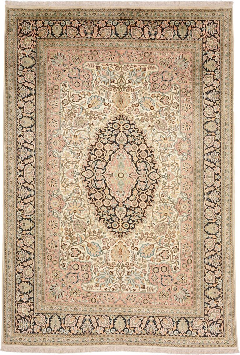 Kashmir Oriental Rug 169 × 247 cm, Silk, hand-knotted