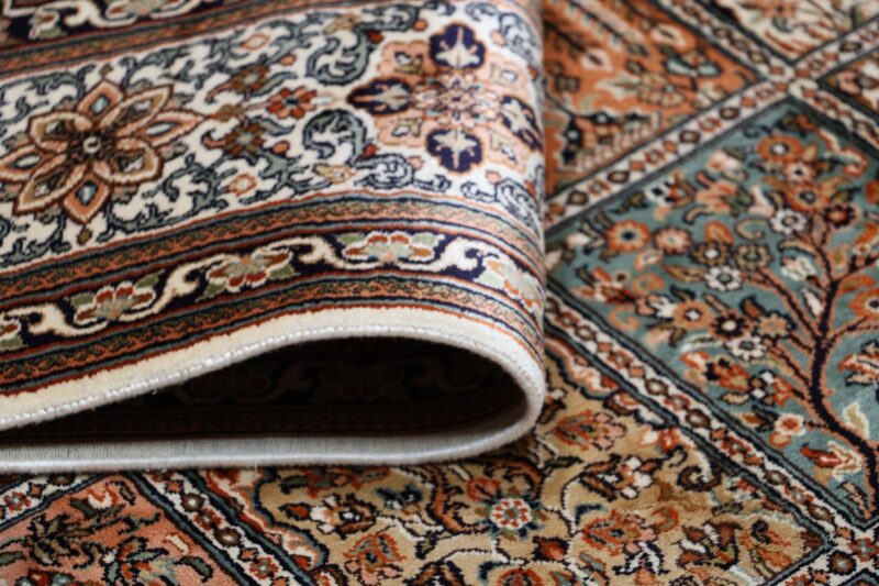 Kashmir Oriental Rug 172 × 246 cm, Silk, hand-knotted — view 10