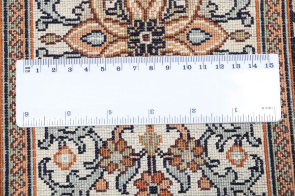 Kashmir Oriental Rug 172 × 246 cm, Silk, hand-knotted — view 11
