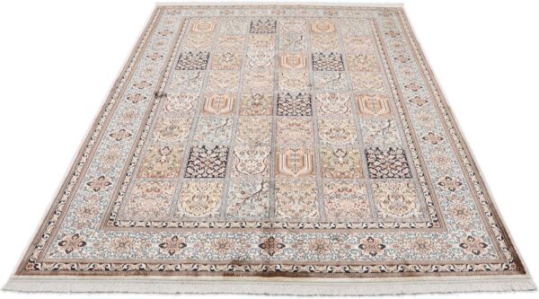 Kashmir Oriental Rug 172 × 246 cm, Silk, hand-knotted — view 2