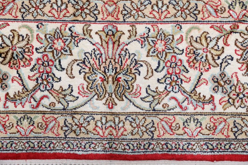 Kashmir Oriental Rug 172 × 249 cm, Silk, hand-knotted — view 8