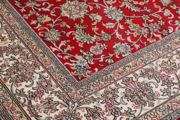 Kashmir Oriental Rug 172 × 249 cm, Silk, hand-knotted — view 5