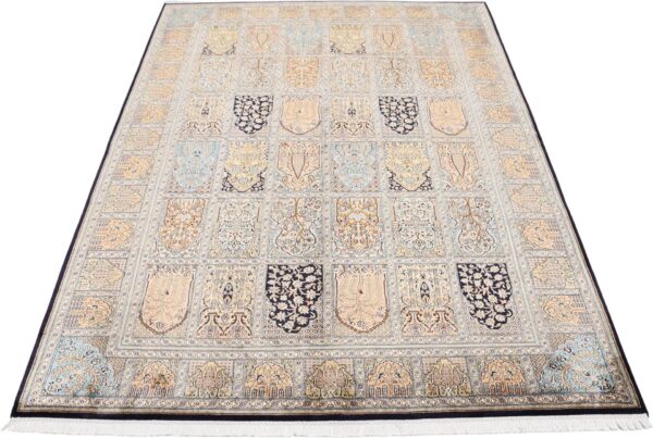 Kashmir Oriental Rug 173 × 248 cm, Silk, hand-knotted — view 2 Kashmir Oriental Rug 173 × 248 cm, Silk, hand-knotted — view 2