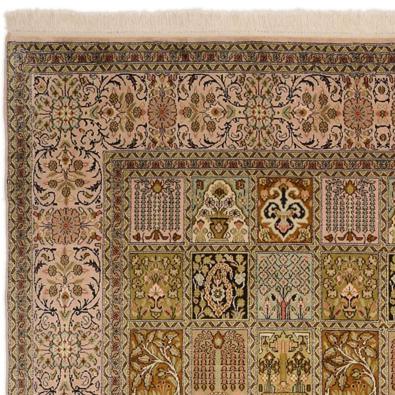 Kashmir Oriental Rug 177 × 275 cm, Silk, hand-knotted — view 6 Kashmir Oriental Rug 177 × 275 cm, Silk, hand-knotted — view 6