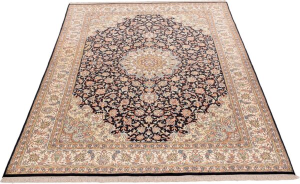 Kashmir Oriental Rug 180 × 275 cm, Silk, hand-knotted — view 3 Kashmir Oriental Rug 180 × 275 cm, Silk, hand-knotted — view 3